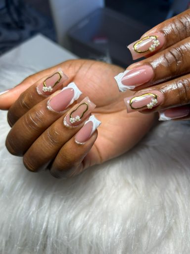 pose capsul+gel+ nail art Niveau 155€ Pose capsule+gel +nail art 55€